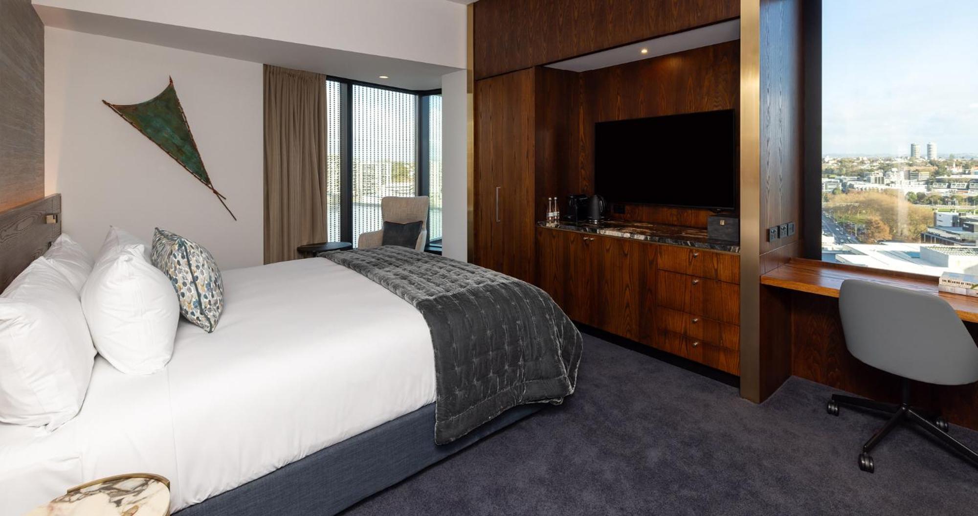 Horizon By Skycity Auckland Bagian luar foto A bedroom at the hotel